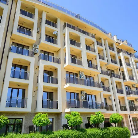 Azur 7 Апартамент