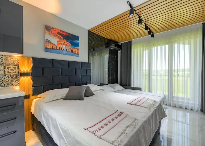 Azur 7 * شكوربيلوفتسي